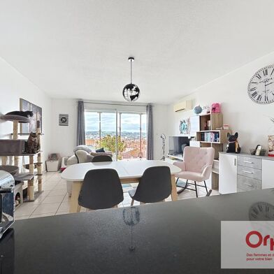 Appartement 3 pièces 590 €