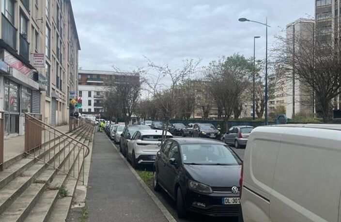 À VENDRE  Restaurant avec Appartement + Grand Sous-Sol — photo 5
