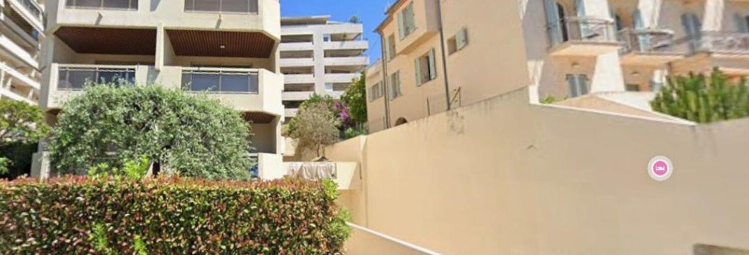 Garage   m² à louer à Cannes (06400)