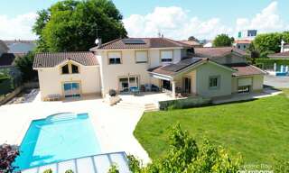 Maison 14 Pièces 432 m² à vendre à Belleville-en-Beaujolais (69220)