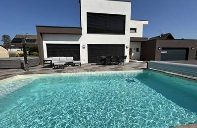 BETTENDORF, 2min de HIRSINGUE, Villa d'architecte, 222m² habitable (+400m² surface totale), suite parentale, piscine chauffée, pool house, jacuzzi, 14.87ares. Prestations haut de gamme — photo du bien