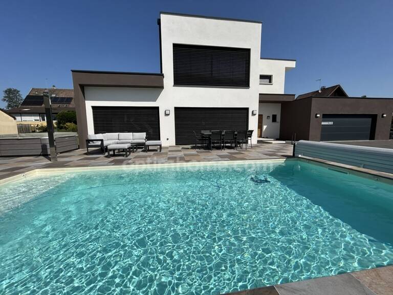 BETTENDORF, 2min de HIRSINGUE, Villa d'architecte, 222m² habitable (+400m² surface totale), suite parentale, piscine chauffée, pool house, jacuzzi, 14.87ares. Prestations haut de gamme — photo 1