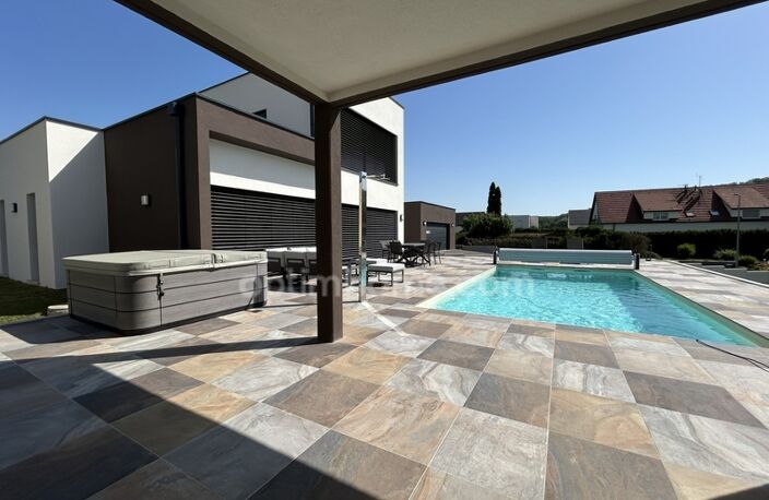 BETTENDORF, 2min de HIRSINGUE, Villa d'architecte, 222m² habitable (+400m² surface totale), suite parentale, piscine chauffée, pool house, jacuzzi, 14.87ares. Prestations haut de gamme — photo 5