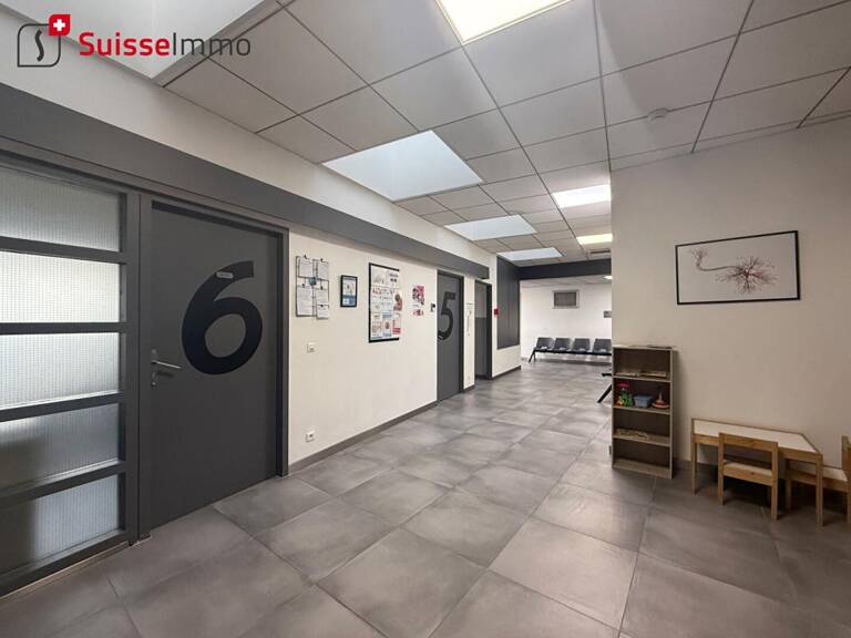 Rentabilité 12,6 % - Locaux d'activité à Montbeliard 220 m2 — photo 1