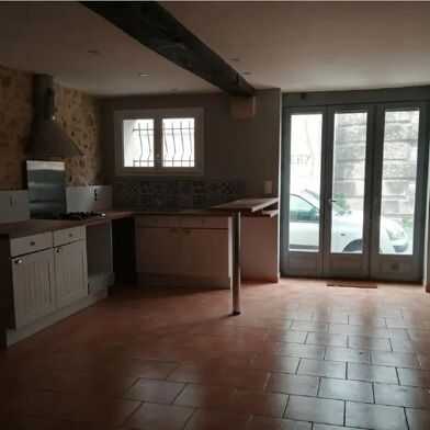 Appartement 4 pièces 850 €
