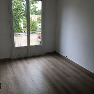 Appartement 4 pièces 1350 €