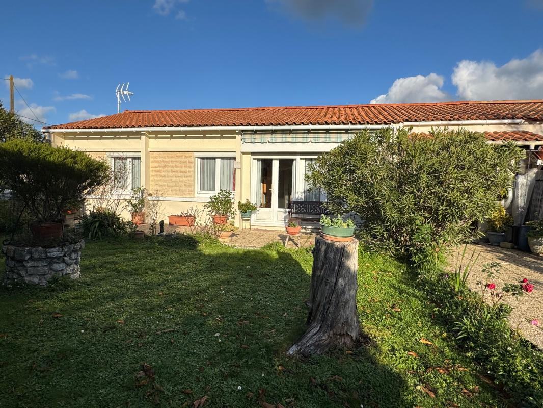 Villa / Maison  T4 à vendre Rochefort 17300