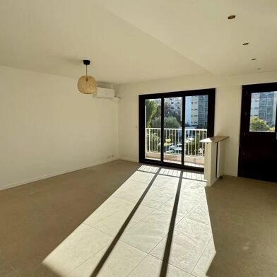 Appartement 2 pièces 1300 €