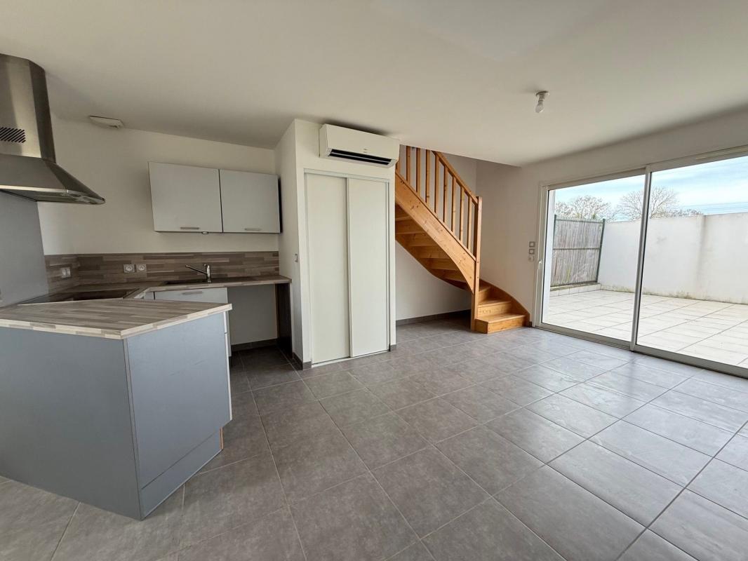 Villa / Maison  T3 à vendre Saint-Xandre 17138