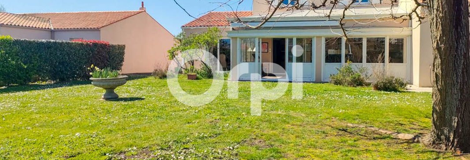 Maison 5 Pièces 169 m² à vendre à Rochefort (17300)