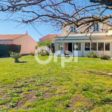 Maison 5 pièces 349650 €