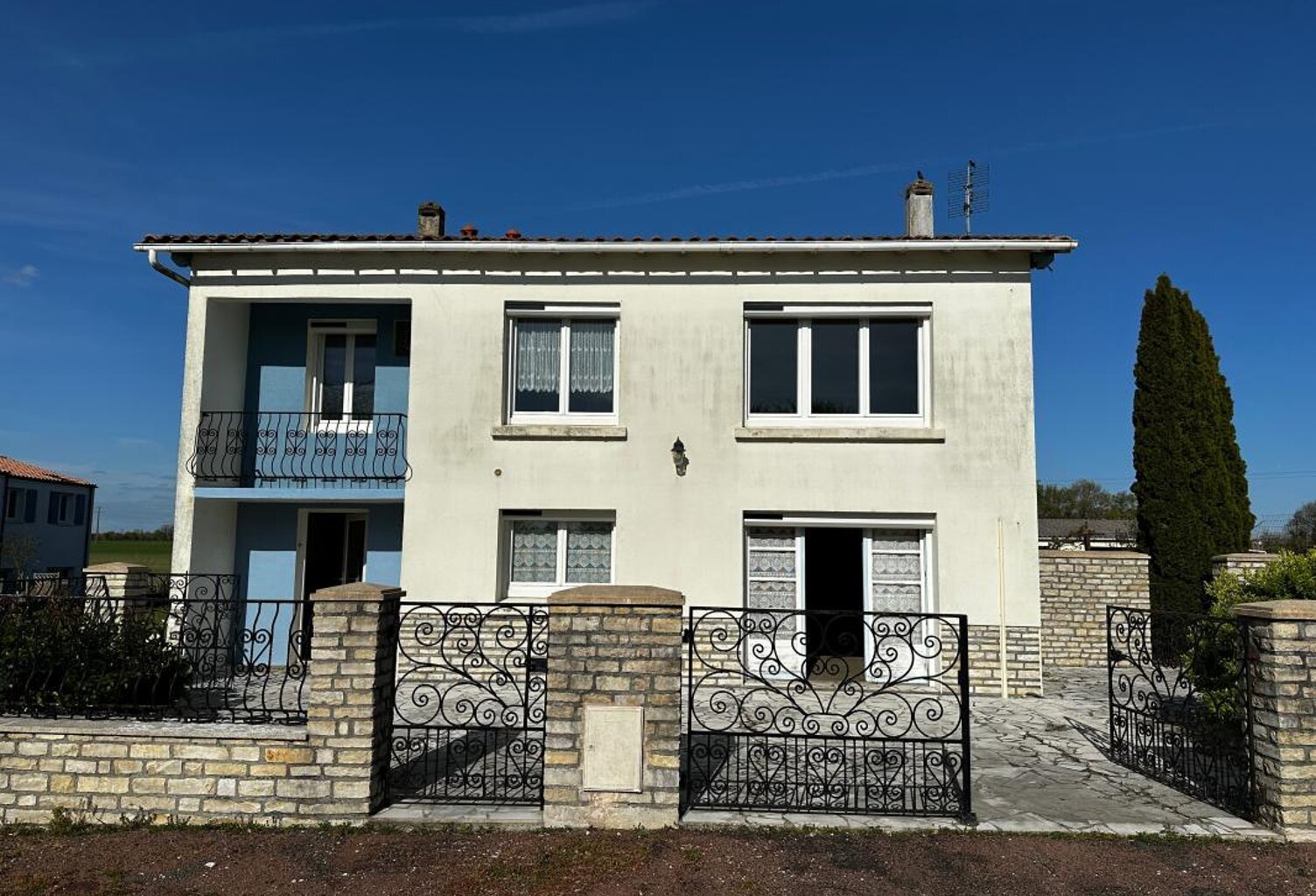 Maison 4 pièces - Garage 38 m² - Cave 31m²- Terrain 903m² — photo 1