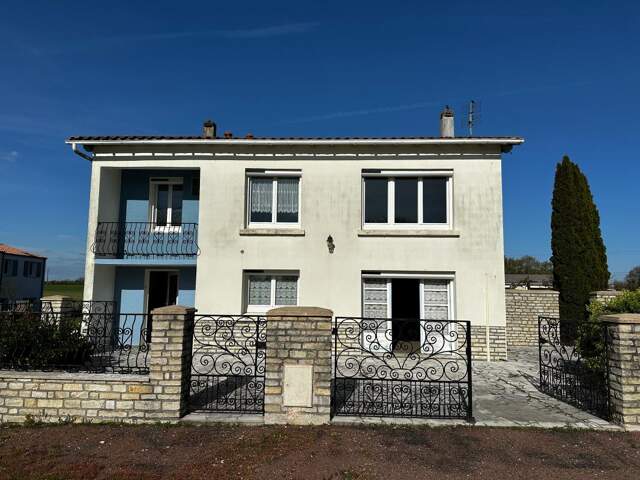 Maison 4 pièces - Garage 38 m² - Cave 31m²- Terrain 903m² — photo du bien