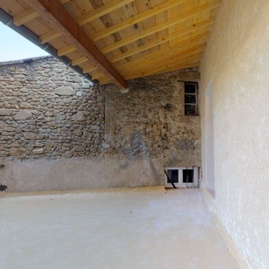 Appartement 3 pièces 735 €