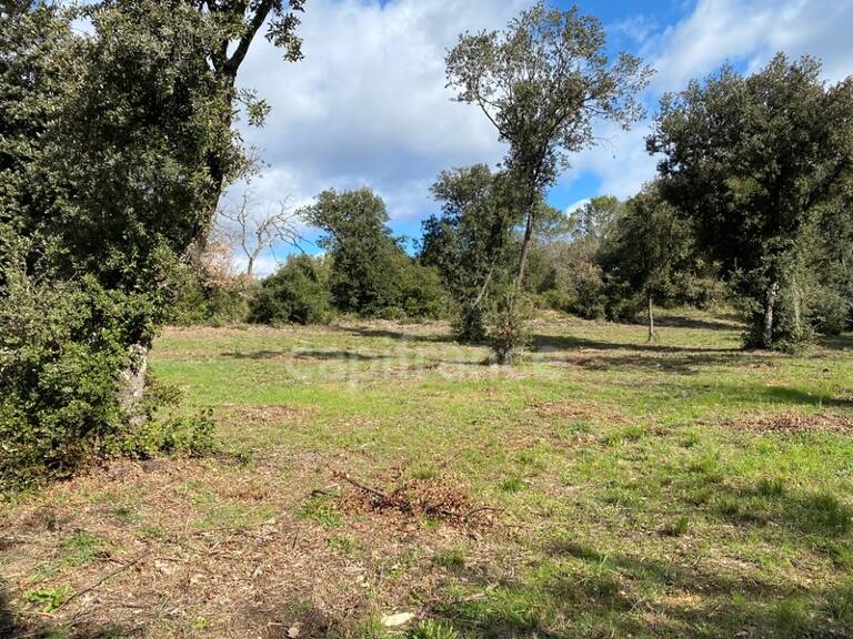 Terrain à vendre 850 m2 proche d'UZES (30) — photo 1