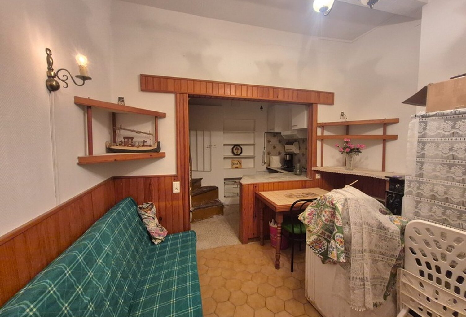 Oportunité rare à Lespignan - Idéale pour un projet sur mesure — photo 1