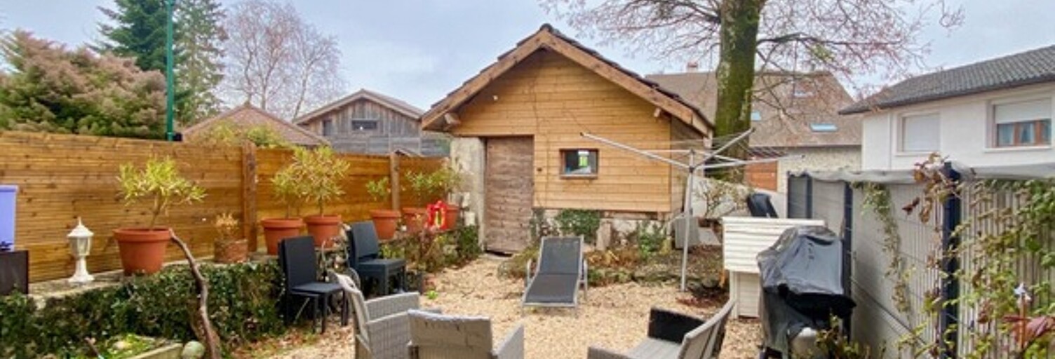 Maison 5 Pièces 141 m² à vendre à Échenevex (01170)