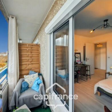 Appartement 5 pièces 172000 €