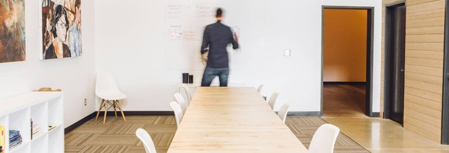 Local industriel 15 Pièces 731 m² à vendre à Perpignan (66000)