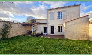 Maison 5 Pièces 129 m² à vendre à Saint-Jean-d'Angély (17400)