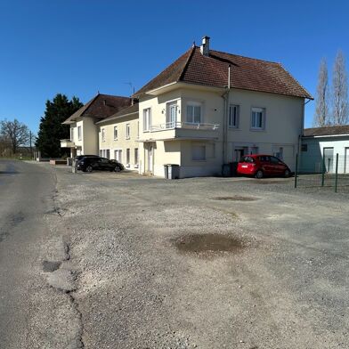 Immeuble  614800 €