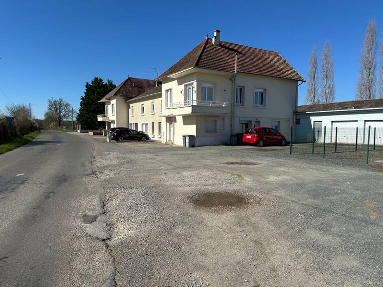 Immeuble à vendre DOMERAT (03), proche de Montluçon — photo 1