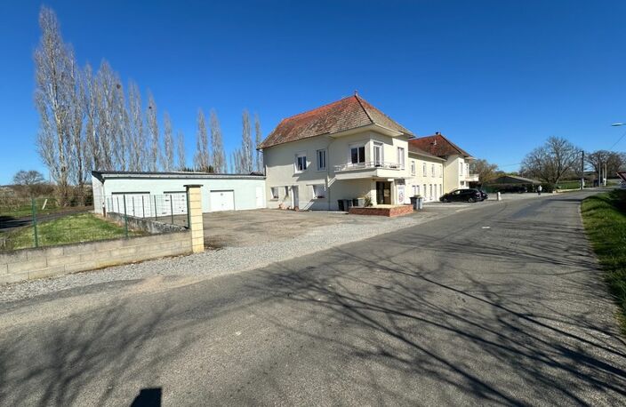 Immeuble à vendre DOMERAT (03), proche de Montluçon — photo 2