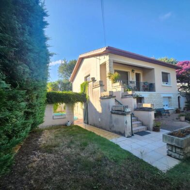 Maison 7 pièces 592800 €