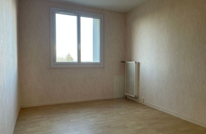 Ligueil - Appartement T5 — photo 4