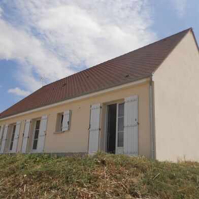 Maison 4 pièces 875 €