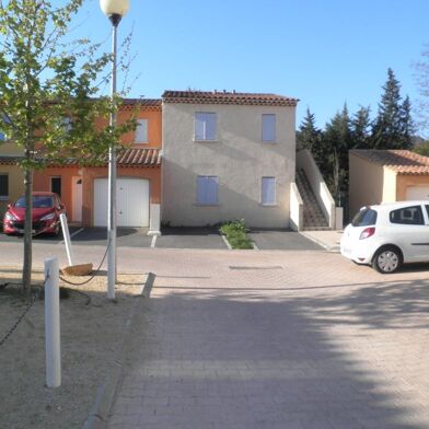 Appartement 2 pièces 710 €