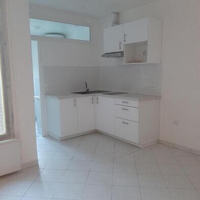 Appartement 2 pièces 890 €