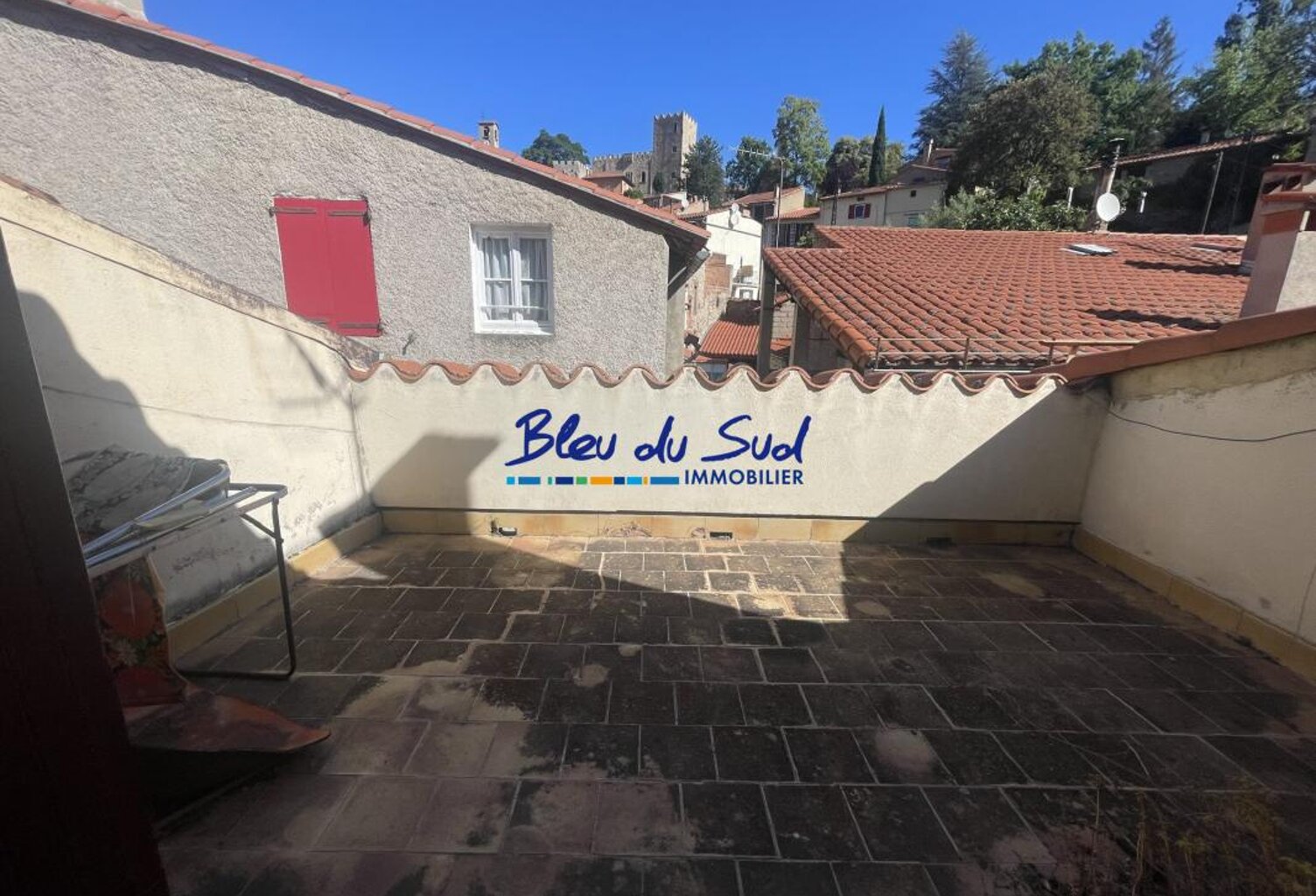 Maison de village avec terrasse à rénover — photo 1