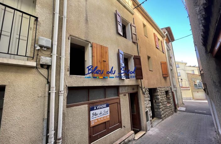 Maison de village avec terrasse à rénover — photo 2