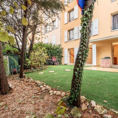 Appartement 4 pièces 275000 €