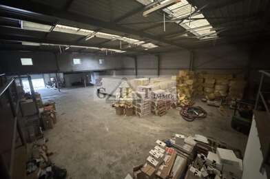 Local industriel  2500000 €