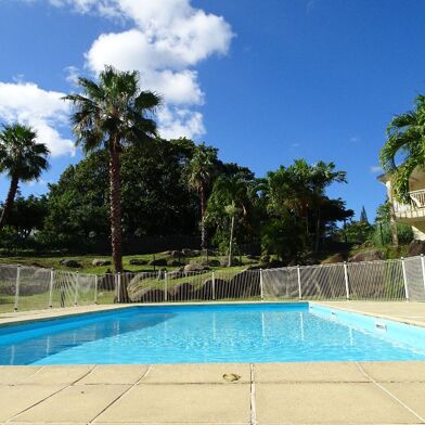 Appartement 4 pièces 270000 €