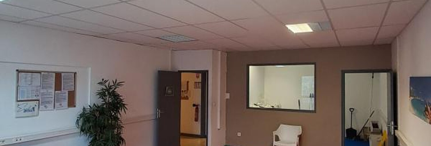 Bureau  140 m² à louer à La Possession (97419)