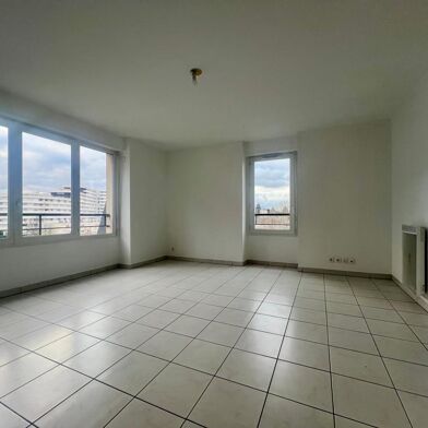 Appartement 3 pièces 1052 €