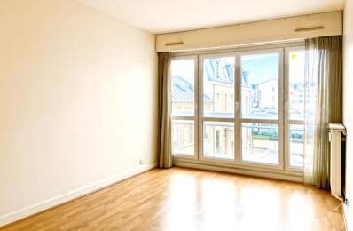 Appartement À Vendre — photo du bien