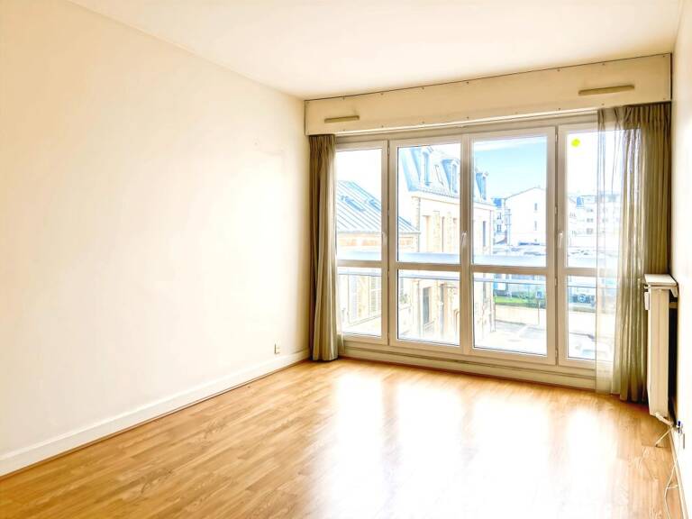Appartement À Vendre — photo 1