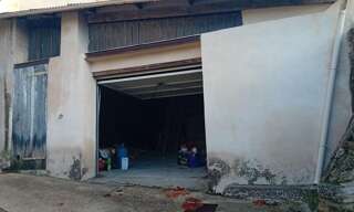 Commerce 2 Pièces 75 m² à vendre à La Tour-d'Aigues (84240)