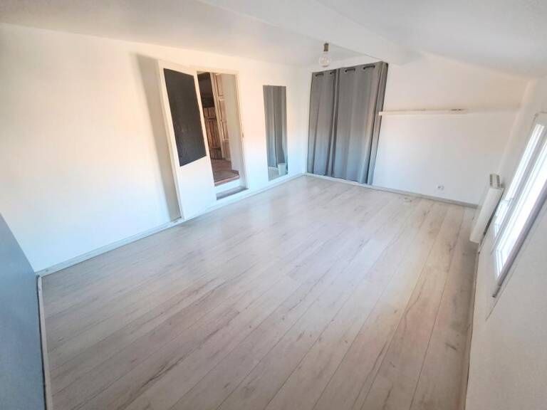 A VENDRE - MAISON AU CALME À SIX FOURS LES PLAGES — photo 1