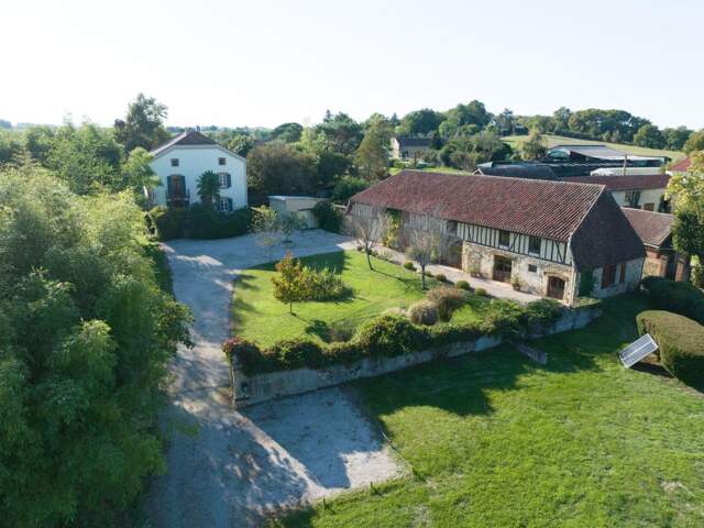Maison À Vendre — photo du bien