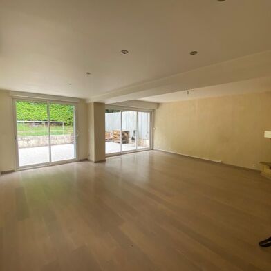 Maison 4 pièces 1261 €