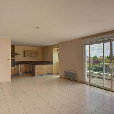 Appartement 3 pièces 841 €