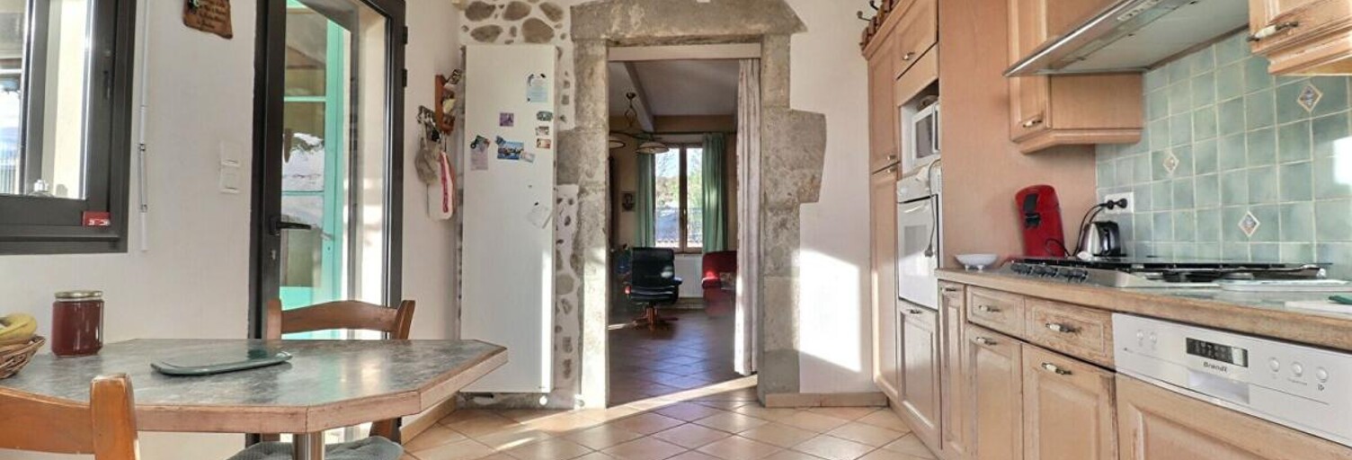 Maison 8 Pièces 131 m² à vendre à Aubenas (07200)