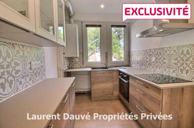 Appartement 3 pièces 805 €