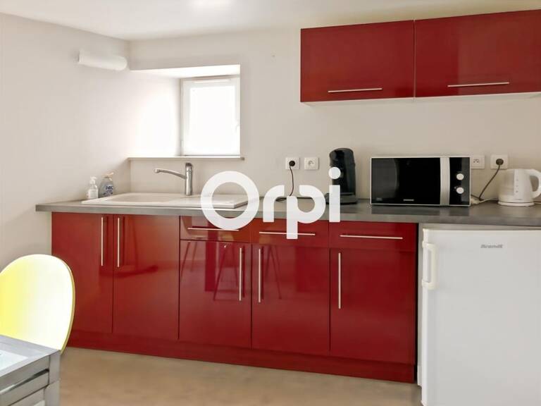 Local professionnel 75.9 m² Thurins — photo 1