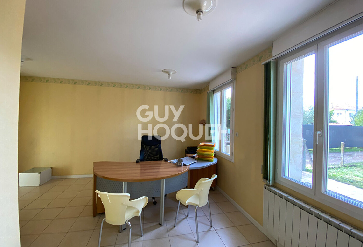 LIBOURNE , MAISON PIERRE -  LOCAL PROFESSIONNEL ET APPARTEMENTS LIBRES — photo 1